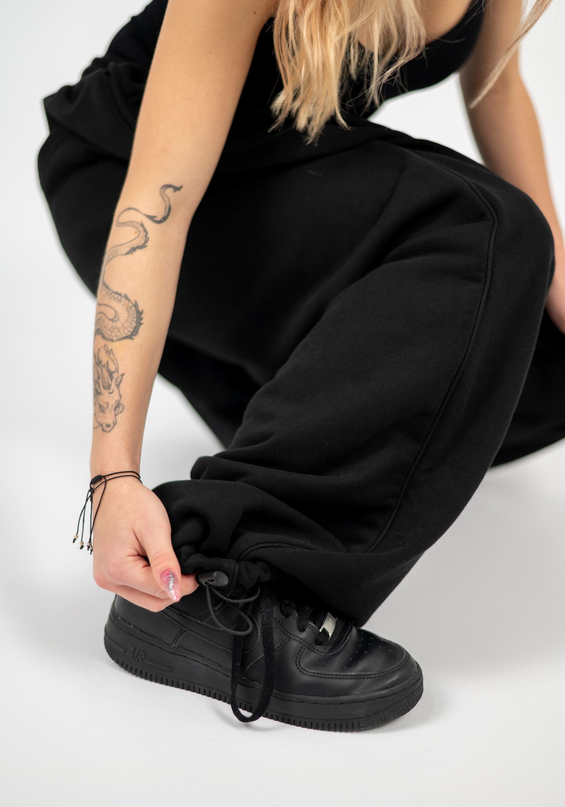 CHARCOAL BLACK BASIC JOGGERS