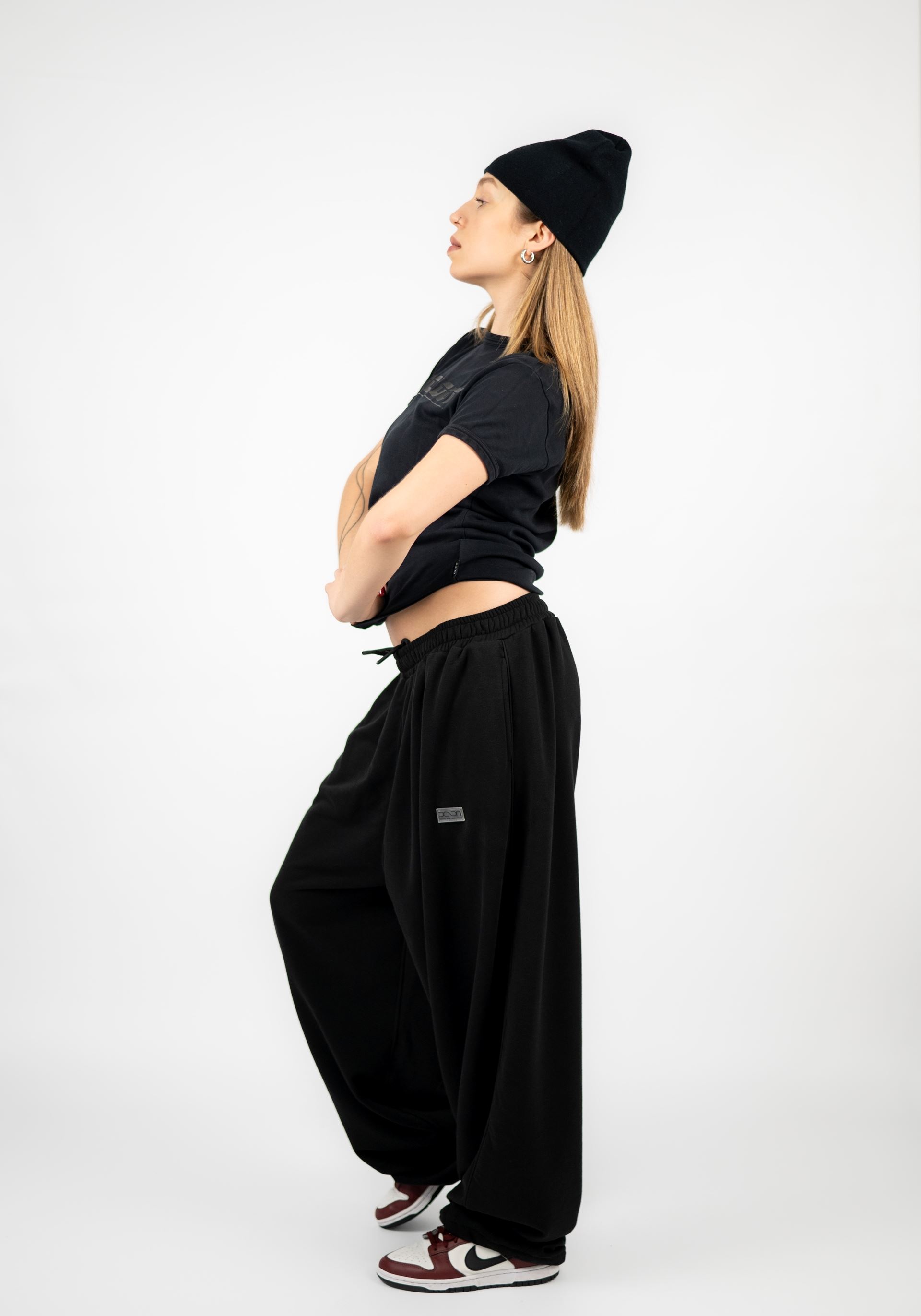 CHARCOAL BLACK BASIC JOGGERS