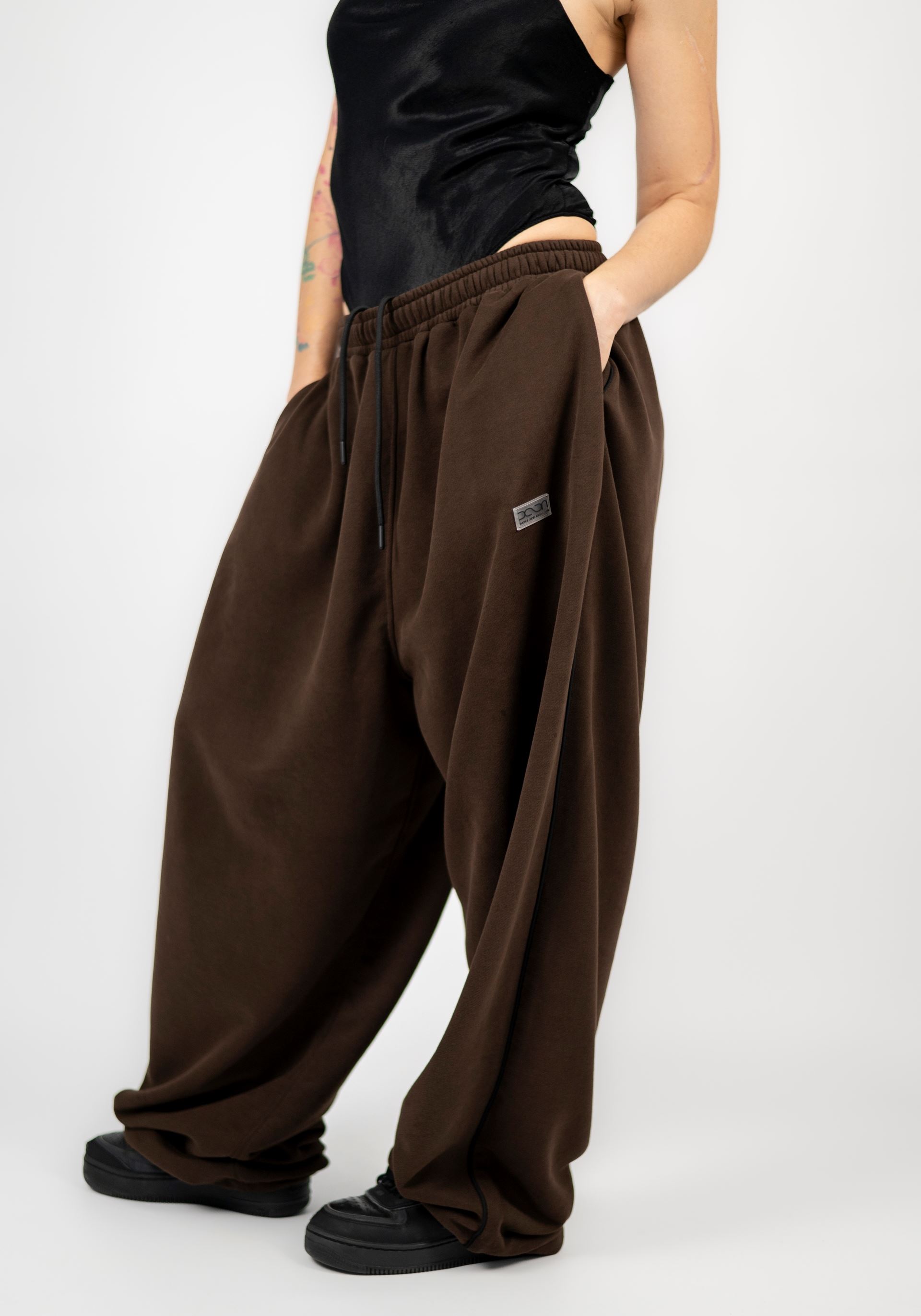 CHOCOLATE BROWNIE BASIC JOGGERS