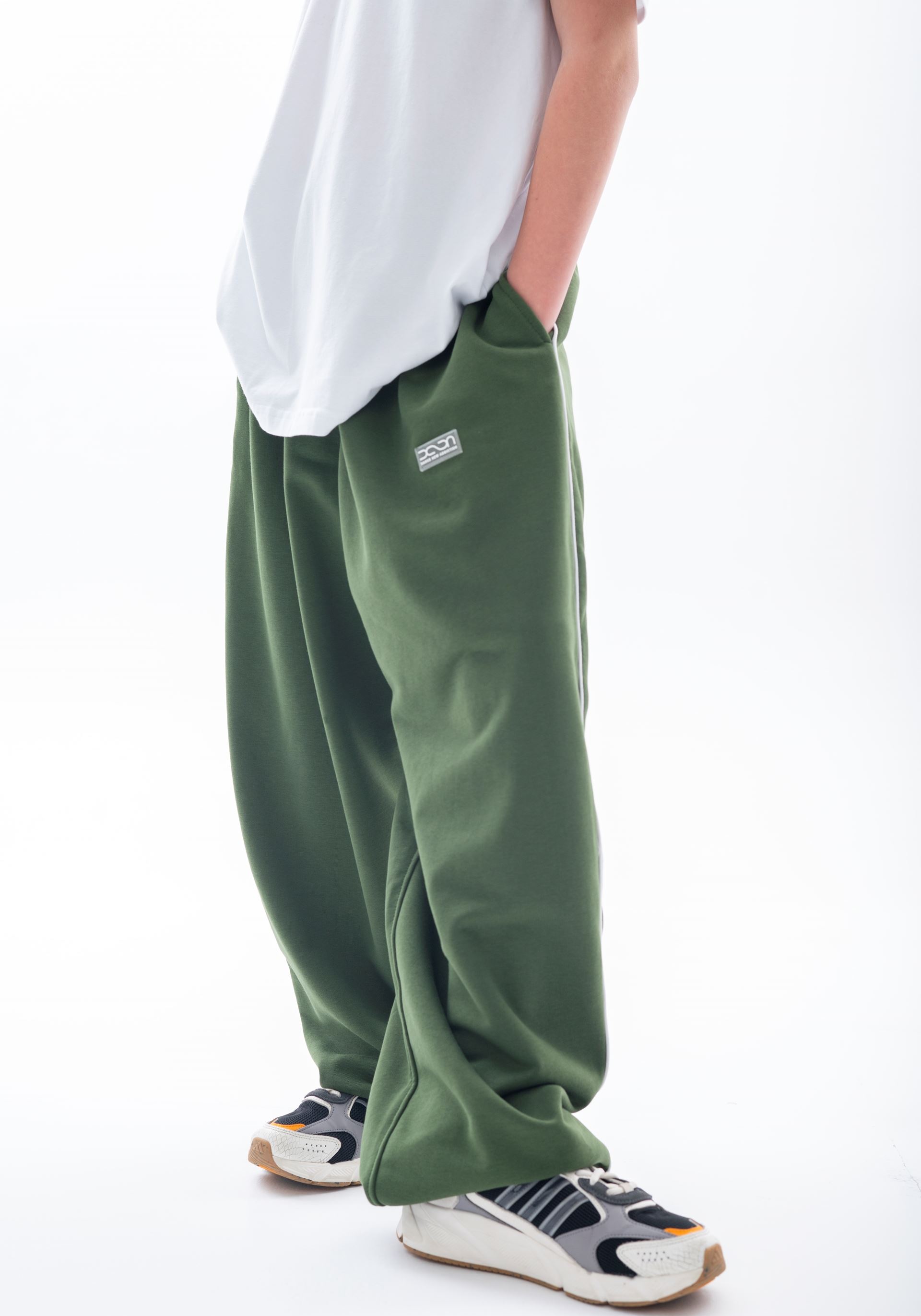 DARK GREEN BASIC JOGGERS
